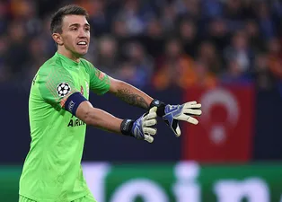 Muslera'dan büyük fedakarlık!