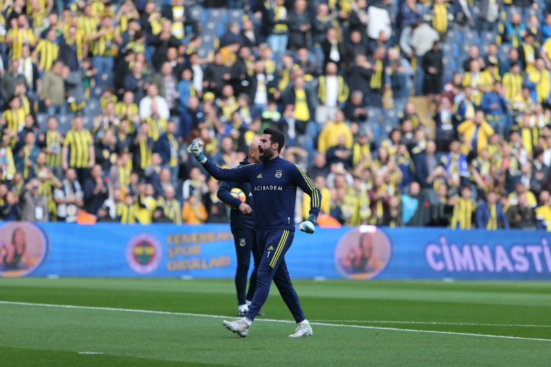 Volkan ve Muslera’dan örnek hareket