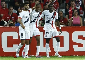 PSG seriye bağladı
