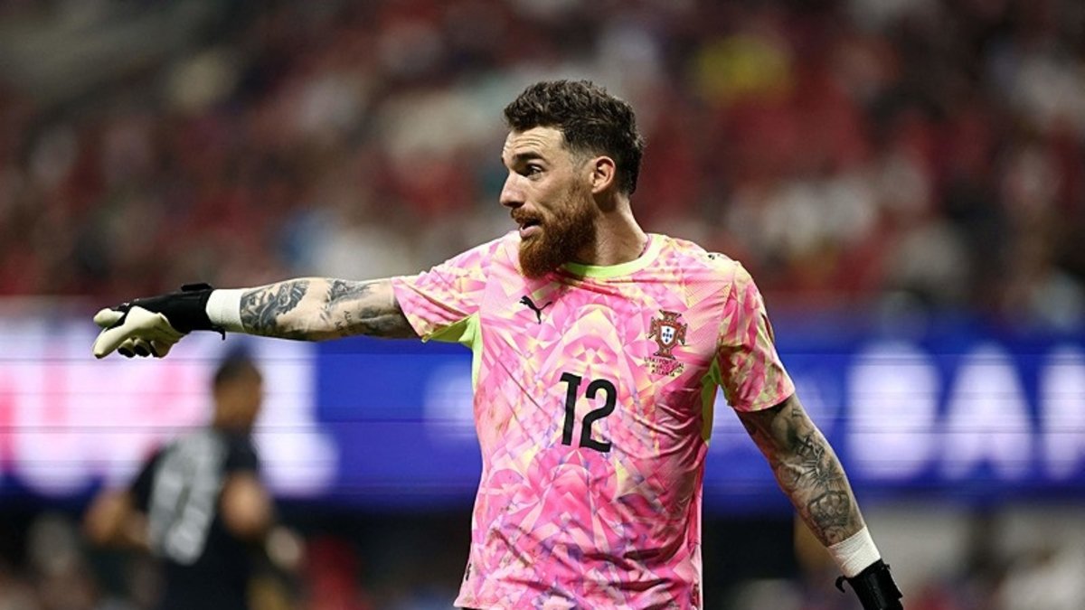 Beşiktaş'a Portekizli kaleci! Kartal'ın o maçını tribünden izledi