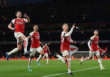 Arsenal 3 puanı 3 golle aldı!