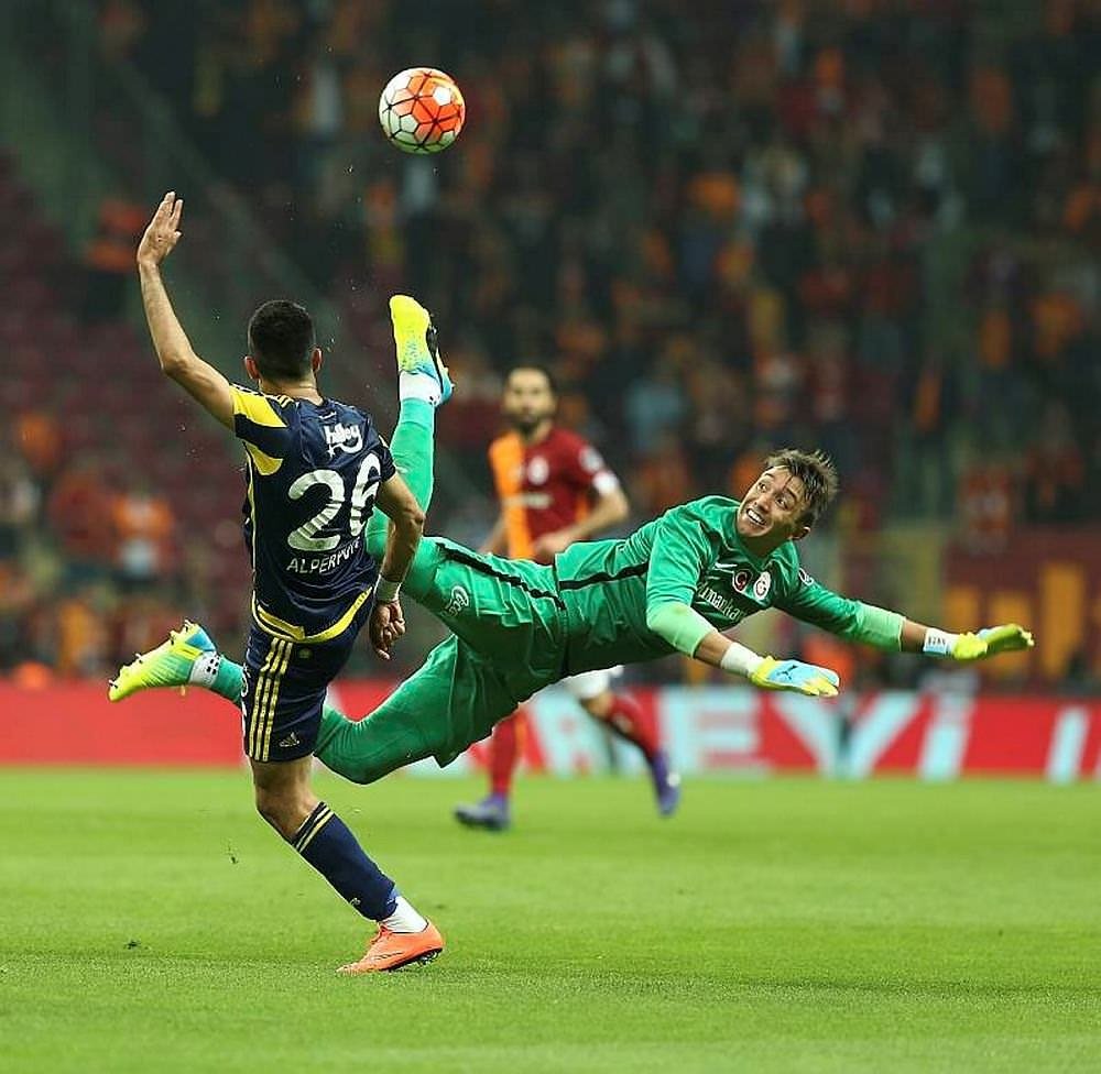 Fernando Muslera’dan ayrılık sinyali!.