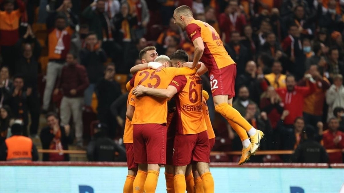 Galatasaray Liverpool maçı hangi kanalda, şifresiz mi? Galatasaray Liverpool maçı hangi kanalda, şifresiz mi?