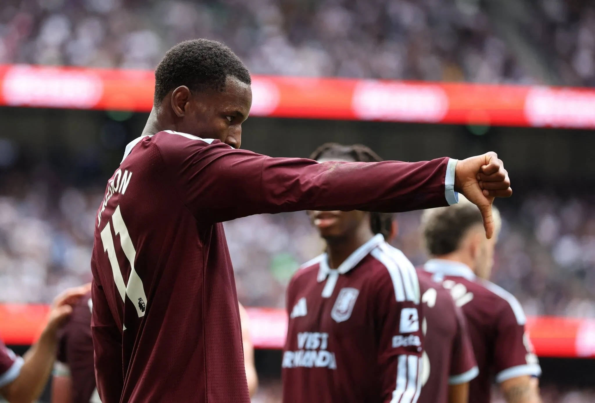 Tottenham, Aston Villa karşısında 3-2 mağlup oldu