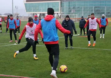 Kayserispor'da Kasımpaşa mesaisi sürüyor