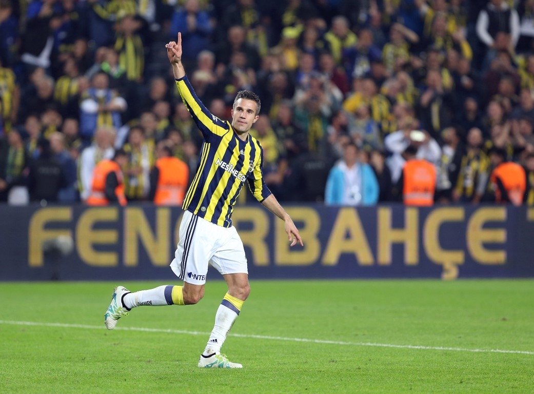 Crystal Palace, Robin van Persie’yi istiyor