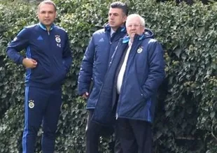 Aziz Yıldırım: "Sözlerine dikkat et Advocaat"
