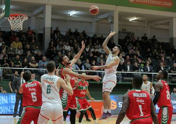 Banvit'ten Pınar Karşıyaka'ya geçit yok