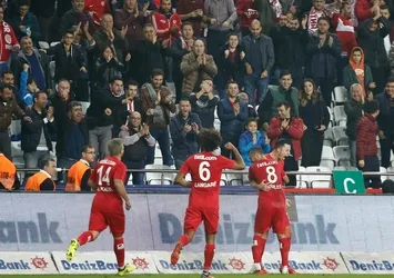 Antalyaspor'dan kritik galibiyet