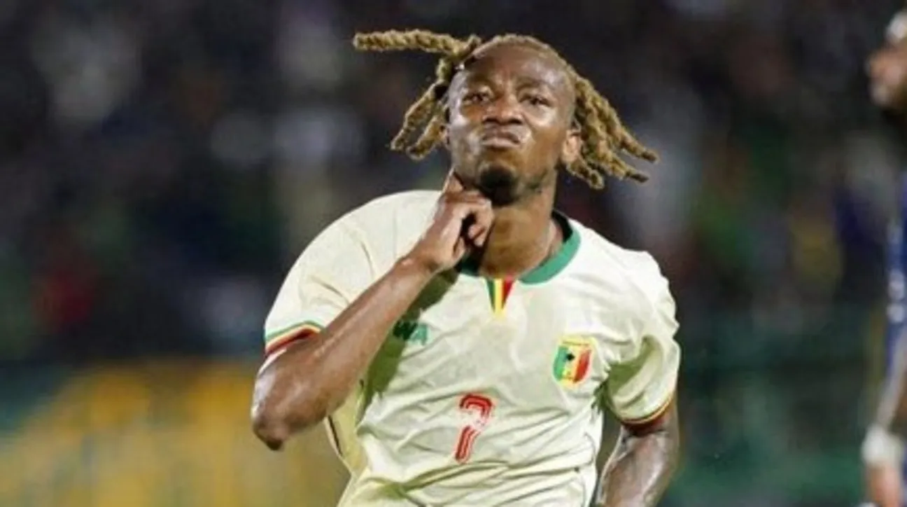 Dorgeles Nene, joueur de Fenerbahçe, brille avec un doublé pour le Mali