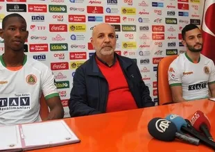 Alanyaspor, Plet ve Emre'yi transfer etti