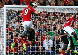 Zlatan Ibrahimovic 91 yıllık rekorun peşinde