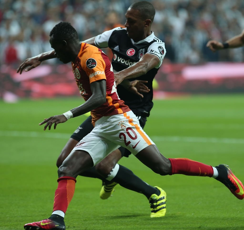 Bruma Twitter’ı salladı!