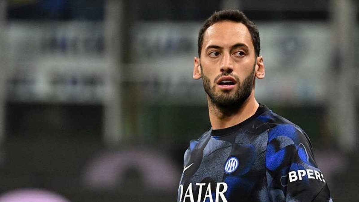 GALATASARAY HABERLERİ | Inter'den Hakan Çalhanoğlu için flaş transfer açıklaması! GALATASARAY HABERLERİ | Inter'den Hakan Çalhanoğlu için flaş transfer açıklaması!