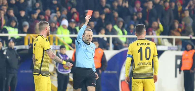Y. Malatyaspor'a kırmızı kart şoku