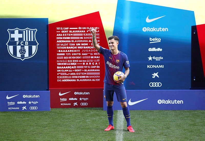 Coutinho için imza töreni düzenlendi