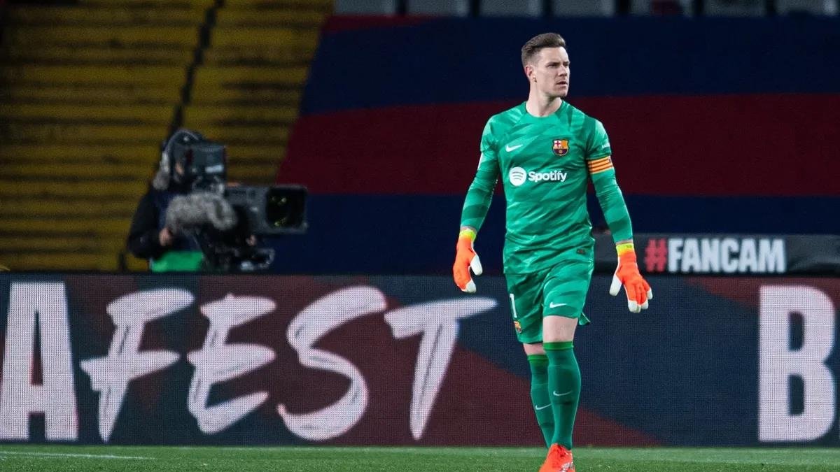 TRANSFER HABERİ: Galatasaray'dan Ter Stegen'i bitiriyor! Menajeriyle görüşüldü TRANSFER HABERİ: Galatasaray'dan Ter Stegen'i bitiriyor! Menajeriyle görüşüldü