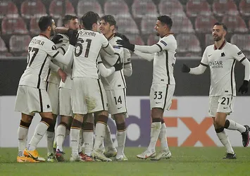 Roma liderliği sevdi!