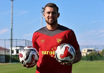 Göztepe'de Lis'e Lech Poznan kancası