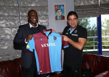 Kevin Campbell yıllar sonra Trabzonspor tesislerinde