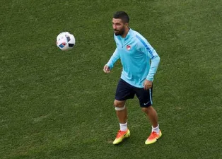 Arda Turan kararını canlı yayında açıkladı!