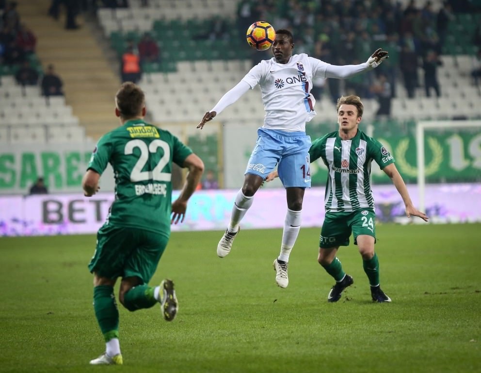 Bursaspor-Trabzonspor karşılaşmasından kareler