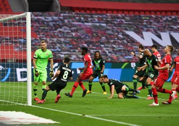 Bayer Leverkusen evinde dağıldı! (Maç özeti)
