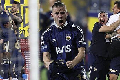 Fenerbahçe son dakikada güldü! Kritik 3 puan