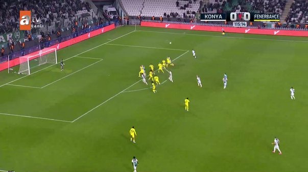 TÜMOSAN Konyaspor-Fenerbahçe maçında penaltı kararı!