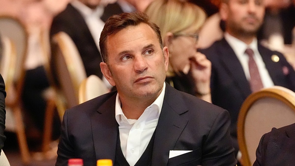 Galatasaray'dan ses getirecek transfer! Bu hamle yeni sezona damga vurur Galatasaray'dan ses getirecek transfer! Bu hamle yeni sezona damga vurur