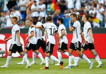 Almanya gol oldu yağdı!