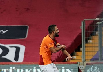 Arda Turan'dan flaş hamle! Mostafa Mohamed...