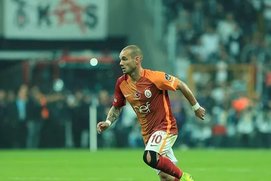 Galatasaray'da Sneijder depremi!