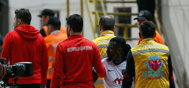 Emmanuel Adebayor, Galatasaray maçında oynayacak