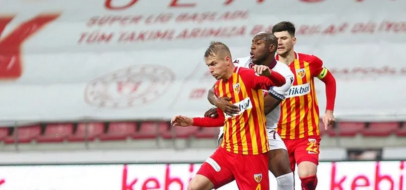 Afobe kesik yedi