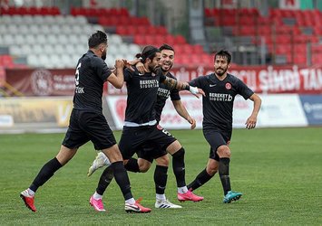 Ümraniye Adanaspor'u tek golle geçti!