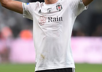 Beşiktaş'ta ayrılık resmen açıklandı!