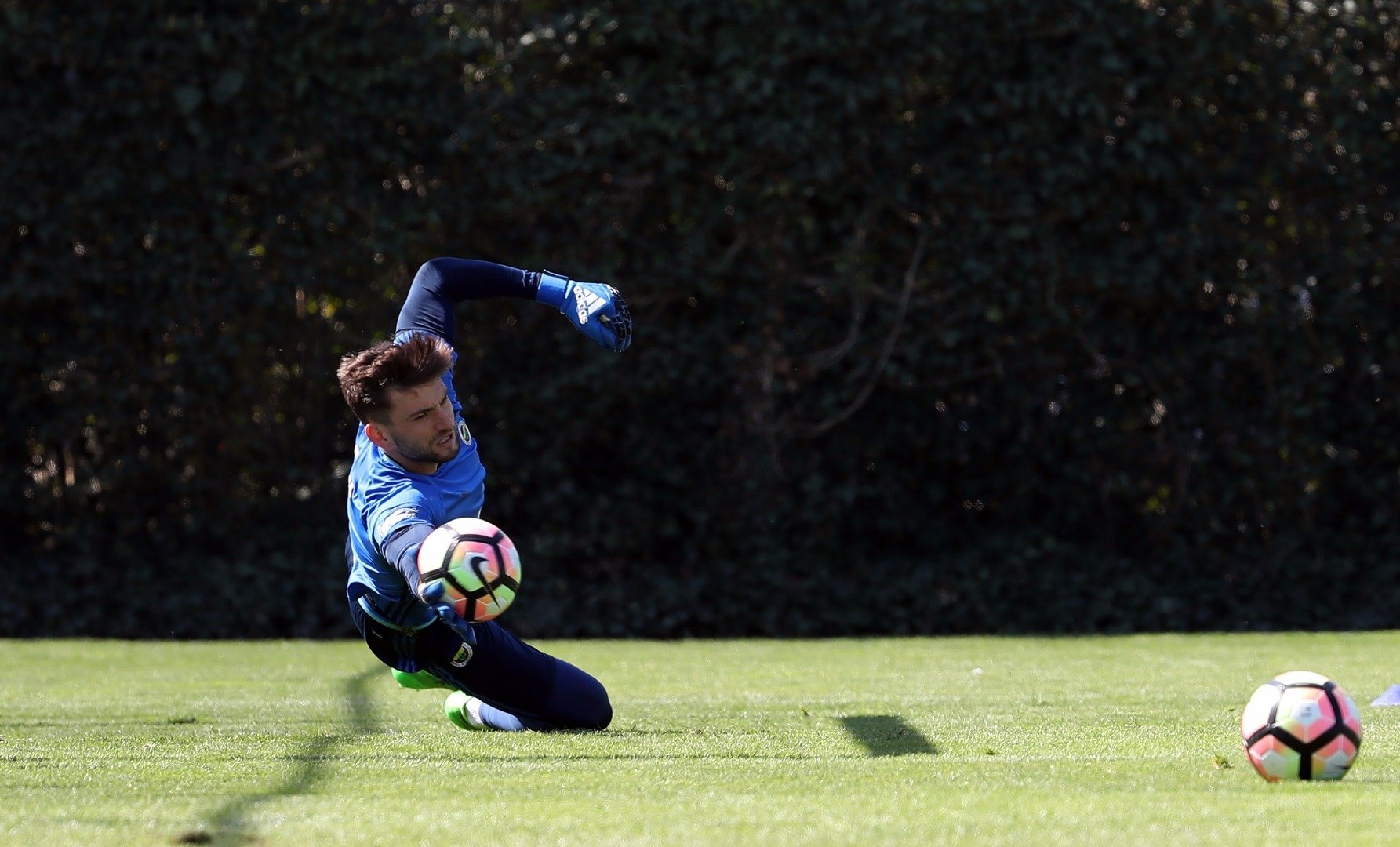 Fenerbahçe idmanında sürpriz görüntü