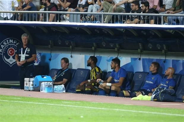 Fenerbahçe karıştı! Lens’ten olay tepki...