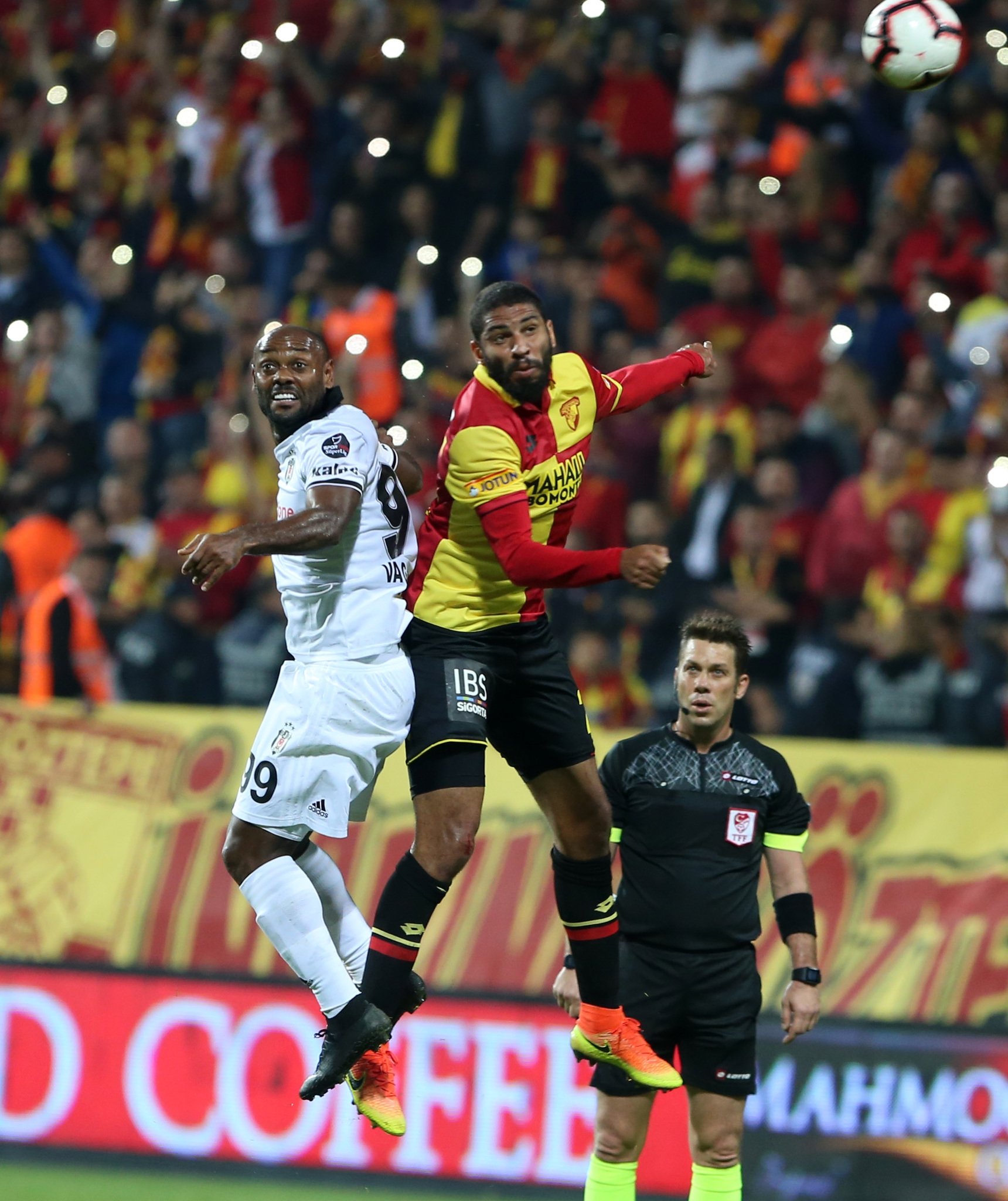 Göztepe - Beşiktaş Maçtan kareler