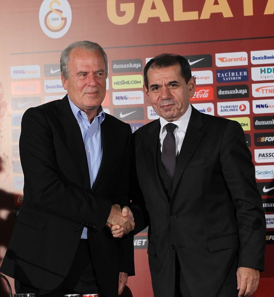 Jan Olde Riekerink’in yerine iki aday