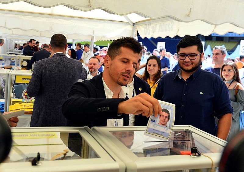 Emre Belözoğlu da oyunu kullandı