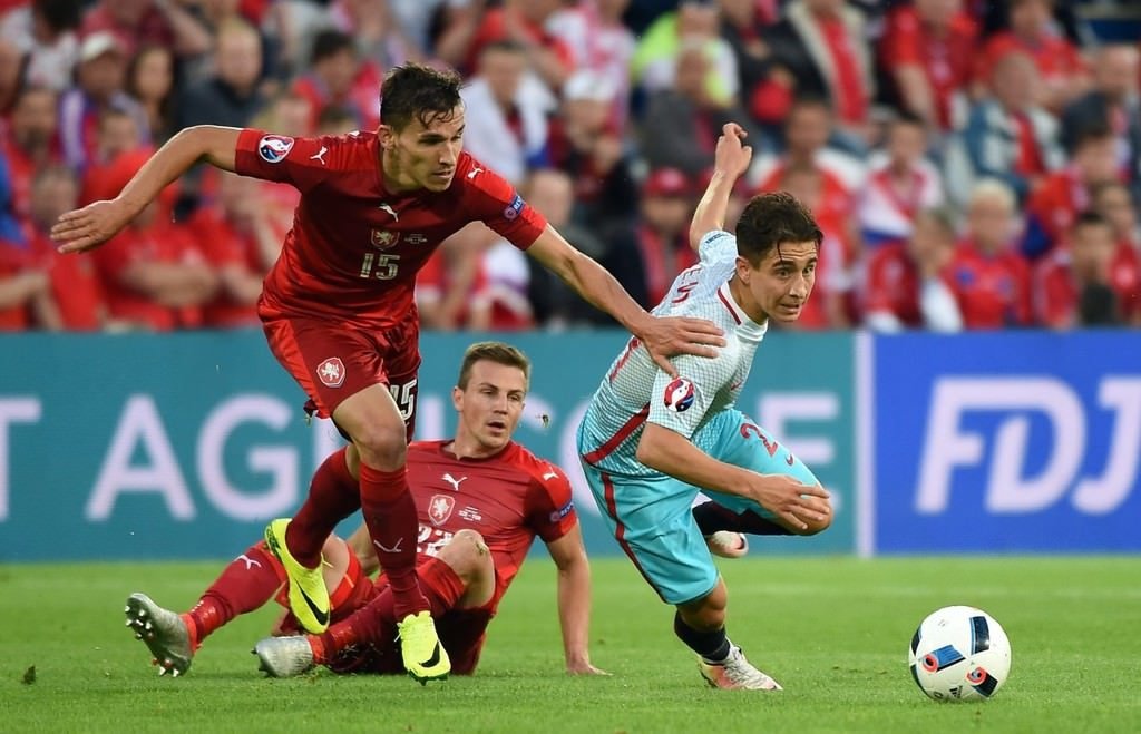 Antalyaspor’da Emre Mor bombası!