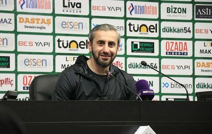 Sakaryaspor’da şok! Teknik direktör Serkan Özbalta ile yollar ayrıldı