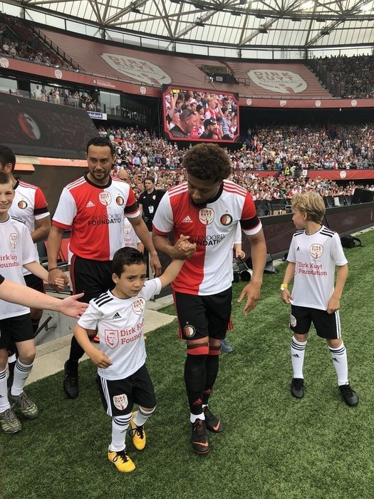 Dirk Kuyt’tan görkemli veda!