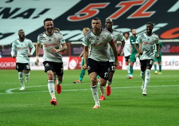 Kartal Burak Yılmaz'la uçtu!