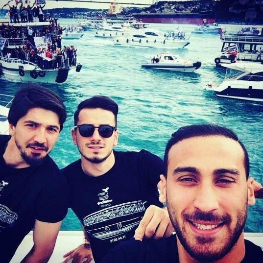 Şampiyon Beşiktaş kupasına kavuştu!