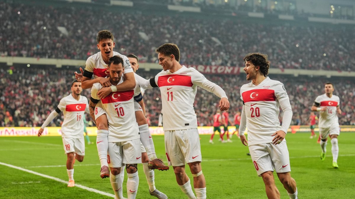 Bulgaristan'ı geçen A Milli Takım Dünya Kupası yolunu yarıladı