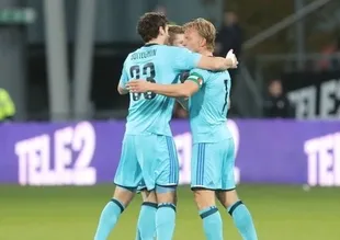 Feyenoord bir puanı son anda kurtardı