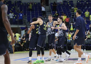 F.Bahçe Beko Istanball Cup'ta finalde!